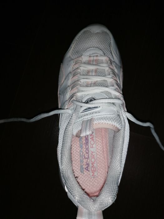 Skechers dama măr. 38