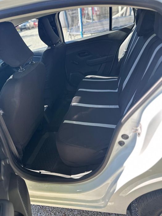 Vând Dacia Logan,  an fabricație 2021