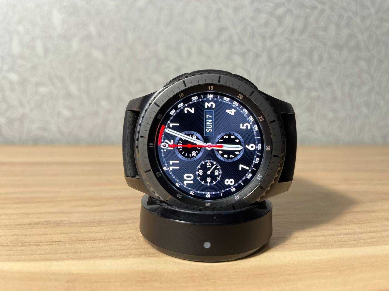 Смарт-часы SAMSUNG Gear S3 Frontier