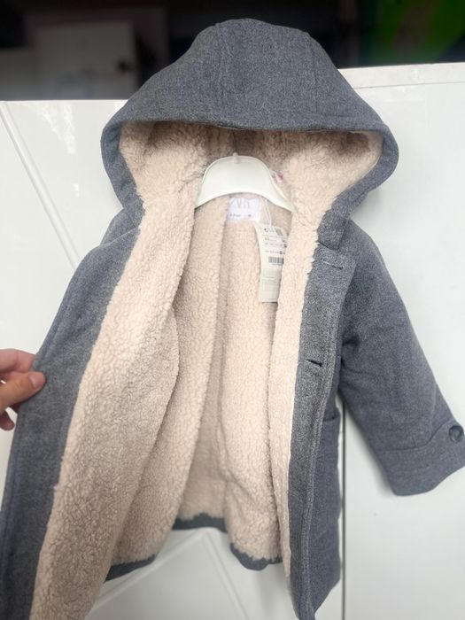 Топло палто ZARA с подплата 2-3 години