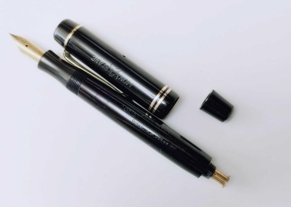 Stilou Montblanc 324 rar , penita aur 14K, piston telescopic, Germania