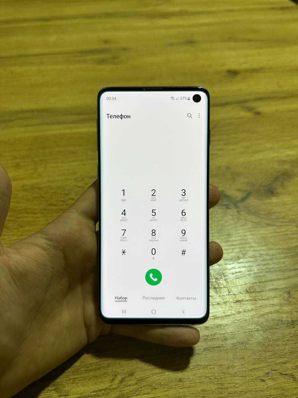 Galaxy S10 ideal holatda, aybi yoq