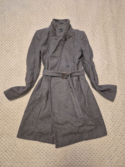 Дамски есенни  палта. Отговарят на раззмер с/м