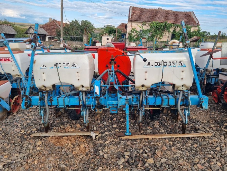 Semanatoare Porumb Monosem PNU 4 sire