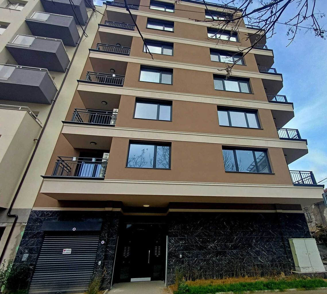 Продава се Двустаен апартамент в София, Център - 70 кв.м за 2500 €/кв.м - Снимка #9