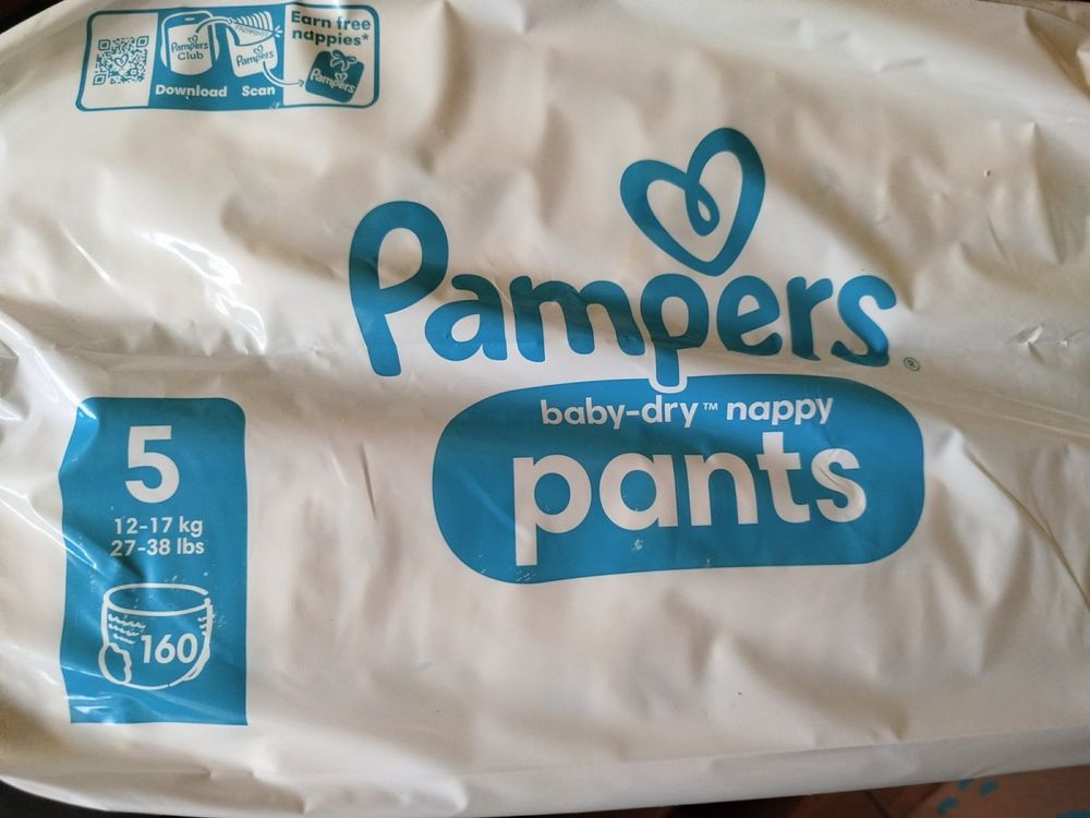 Гащички Pampers Pants Baby Dry внос от Англия - размер 4,5,7