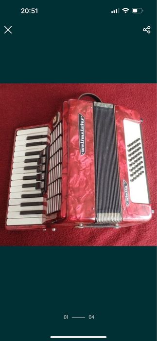 Акордеон Weltmeister Stella 40 баса