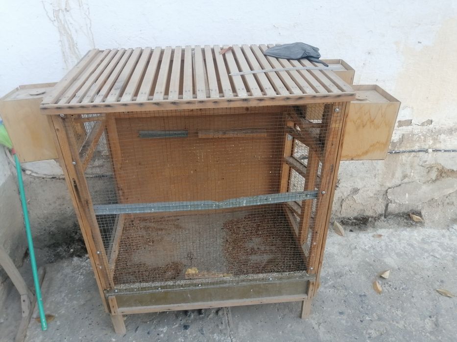 Kletka dlya papugaya