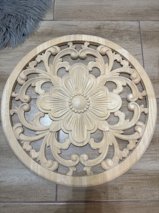 Decoratiuni din lemn