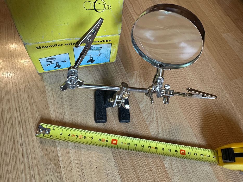 Lupa cu prindere cu cleme, pentru electronisti