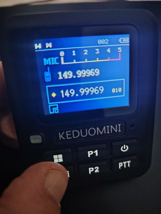 Scanner frecvențe cu funcție PTT
