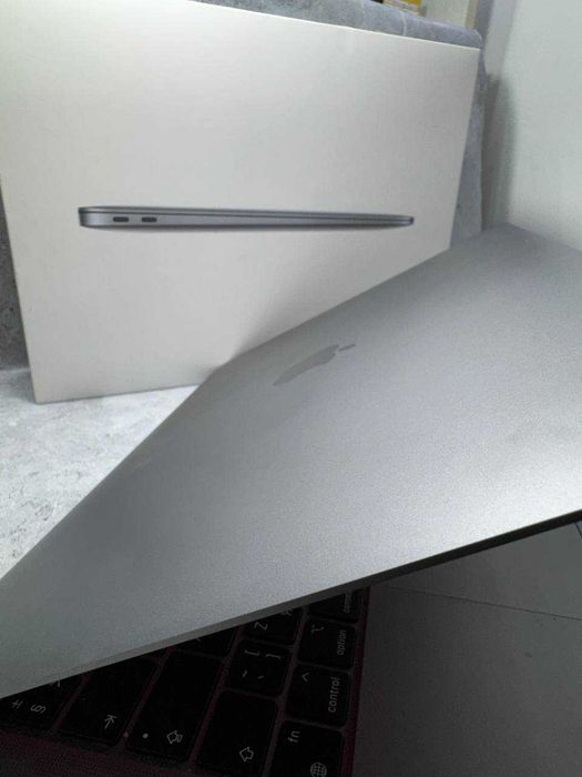 Apple MacBook  13 дюймов 2020 Жезказган Сейфуллина 53 Досжан (713065)