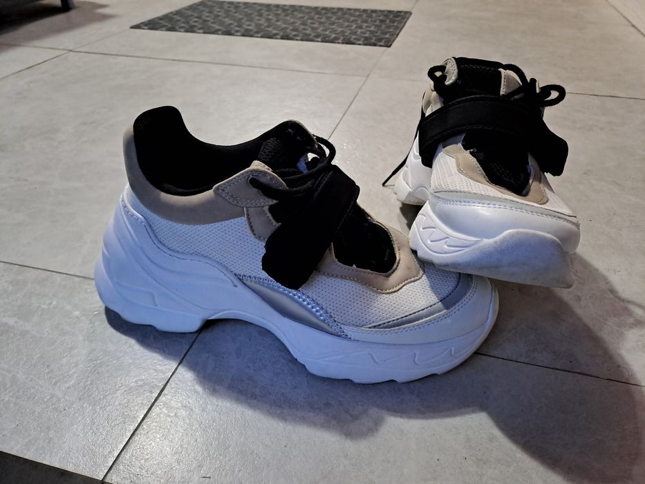 Adidas Zara de dama marimea 39