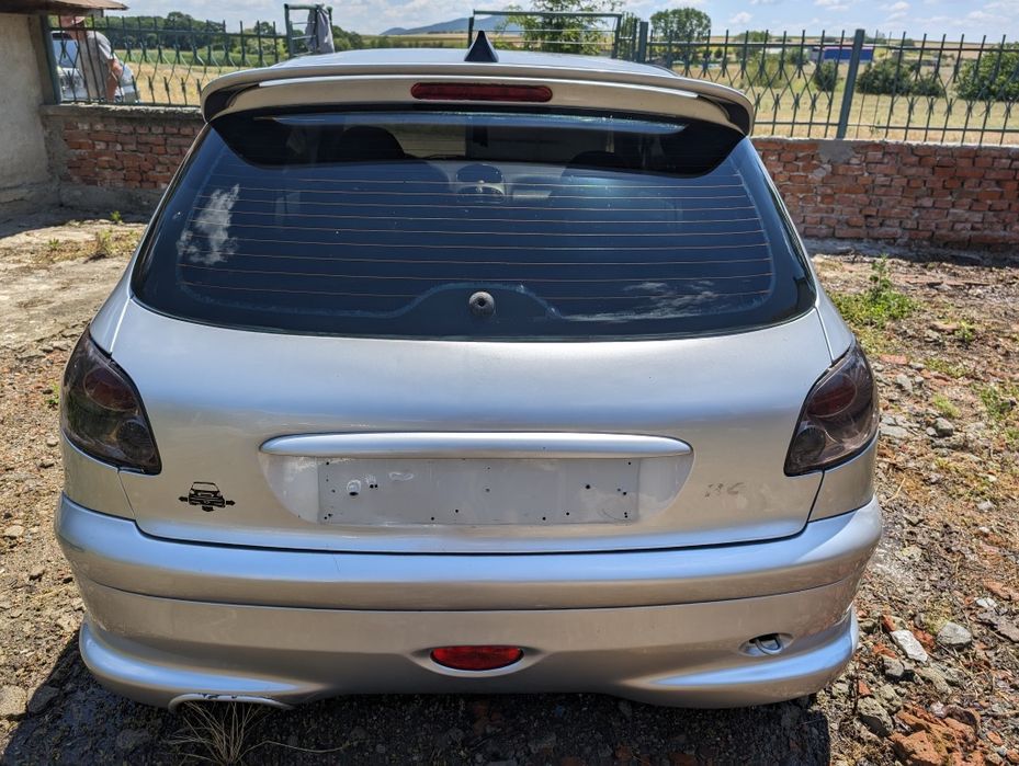 Продавам Peugeot 206 RC на части