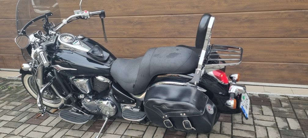 Kawasaki Vulcan VN900 B