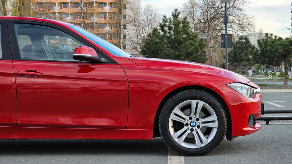 BMW Seria 3 320i Aut.