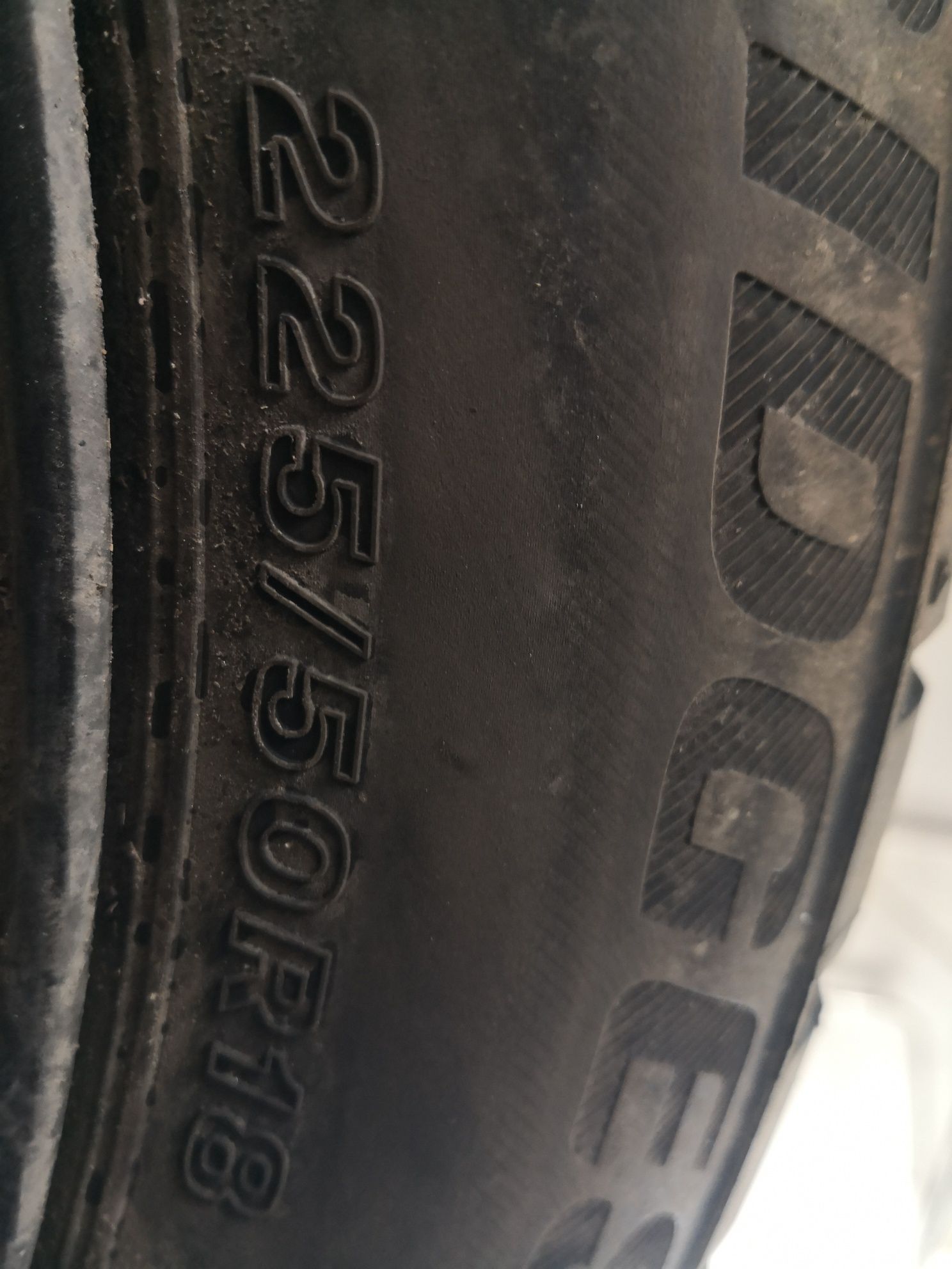 225 50 18 цола гуми Bridgestone