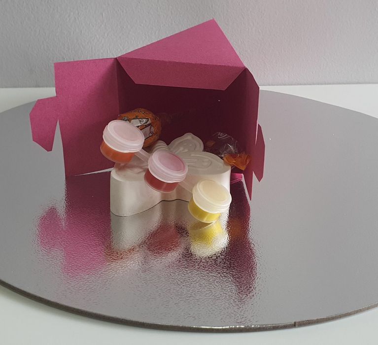 Картонени торти/хартиена торта/почерпка за детска градина