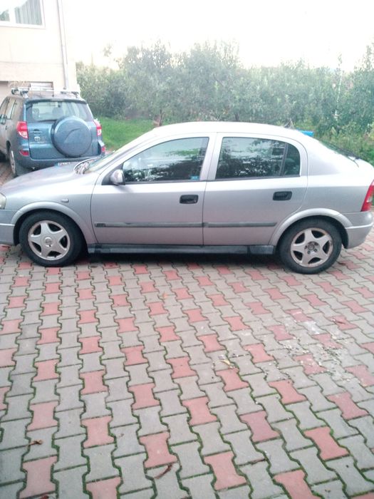 Vând Opel Astra an fabricație 2000