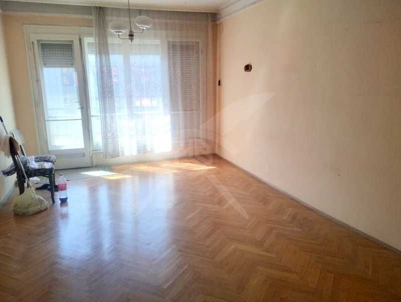 Тристаен апартамент в центъра на Бургас 47363