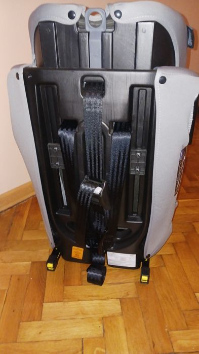 Chipolino Стол за кола LuxX I-SIZE (76-150cm) гранит