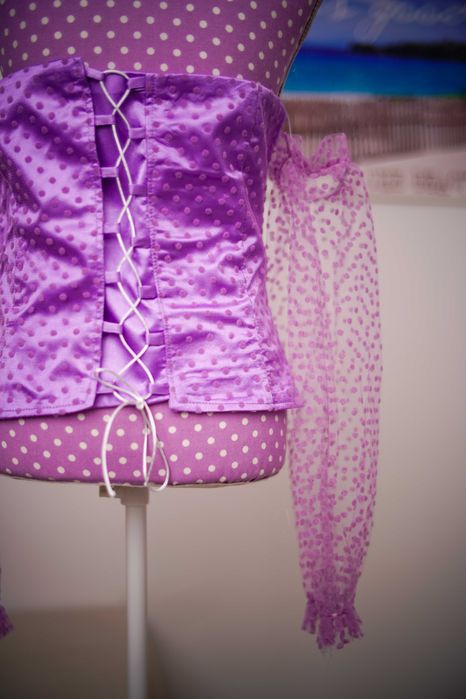 Corset cu snur la spate