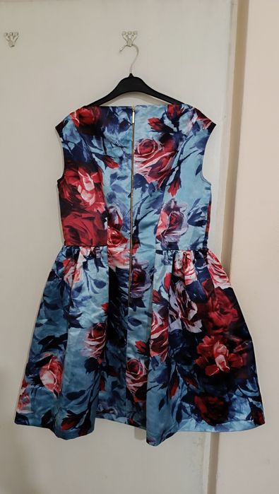 Rochiță noua foarte frumoasa Oferta