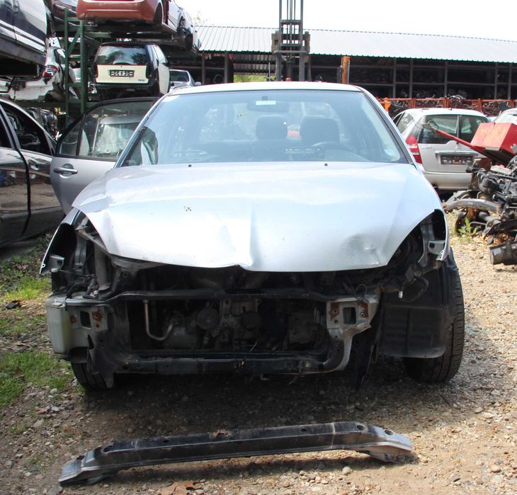 Mitsubishi  Lancer	1.6i – само за части