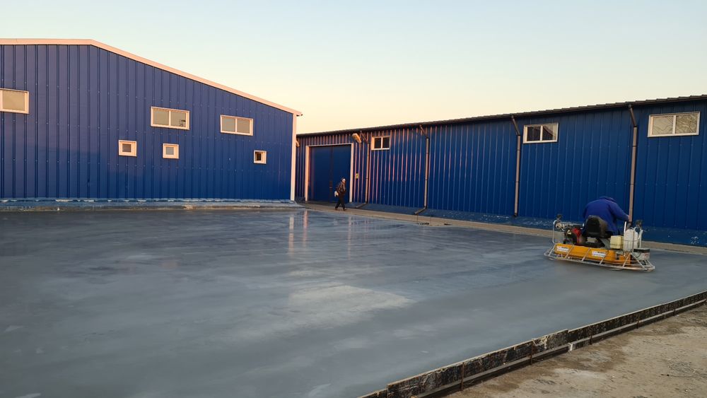 Turnare beton finisat cu Elicopter, Piste elicopterizate,  Periat