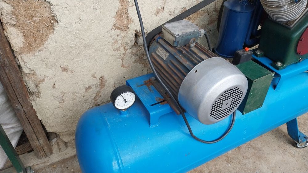 Компресор за въздух УК 50
