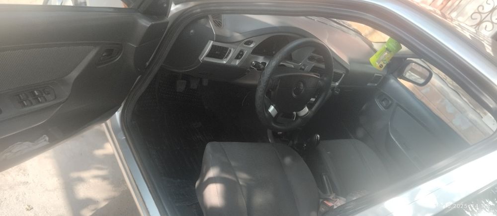 Nexia 2 Сотилади