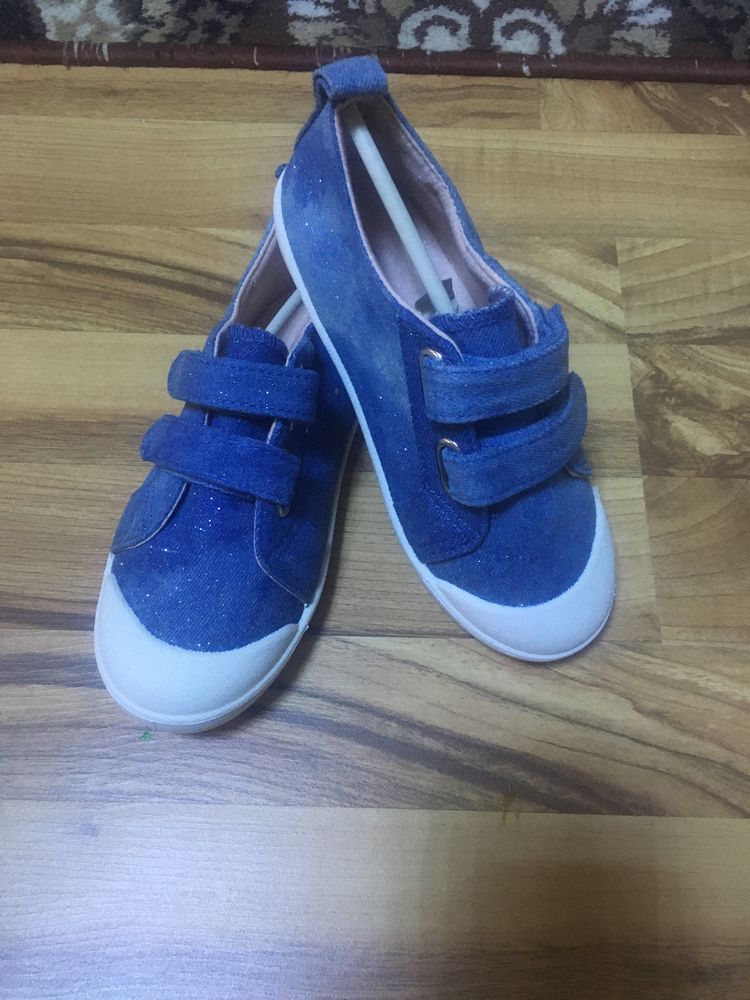 Новая детская обувь для девочек