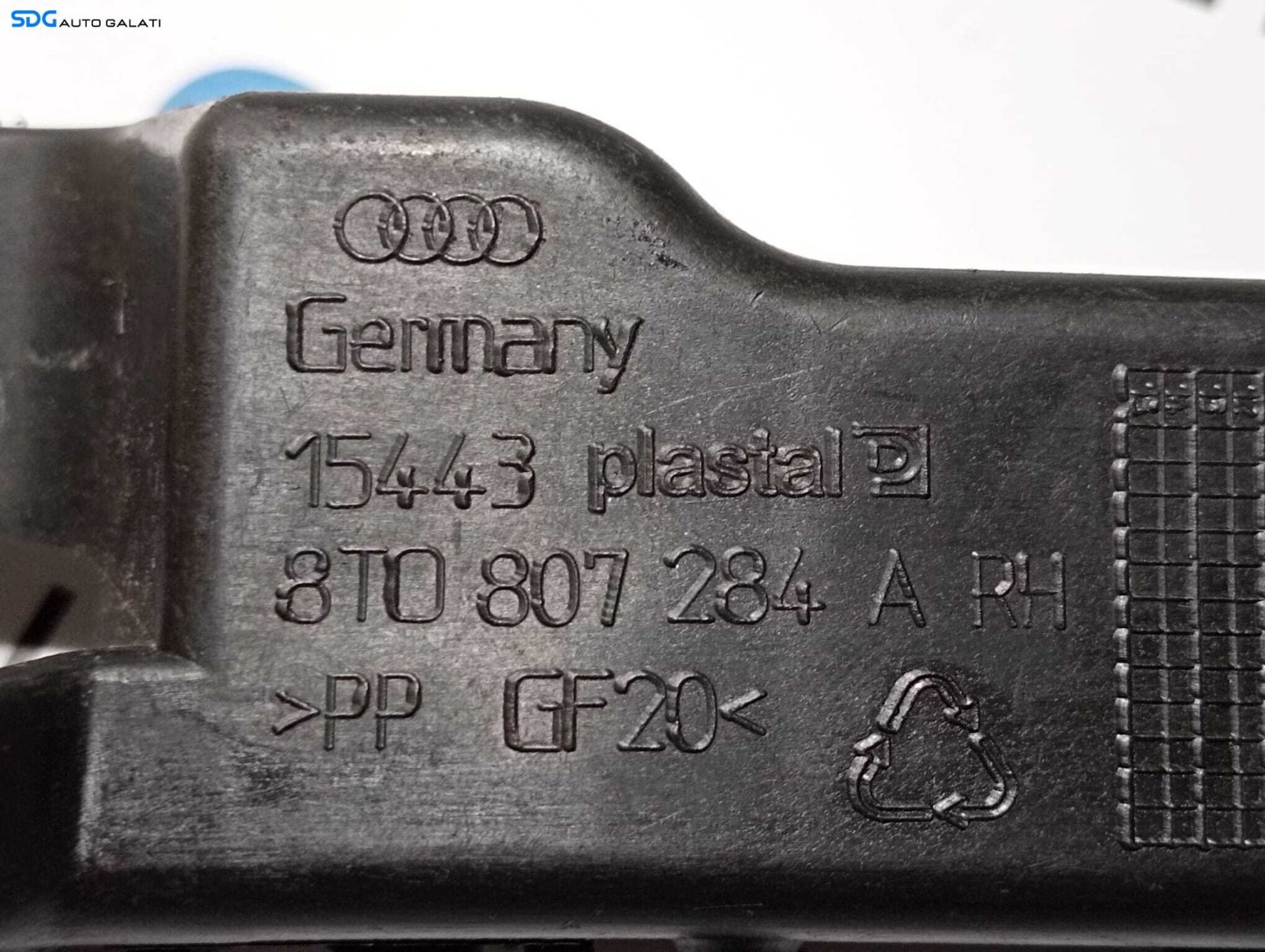 Suport Ghidaj Dreapta Superior pentru Bara Spoiler Fata Audi A5 2008 - 2017 Cod 8T0807284A [M6137]