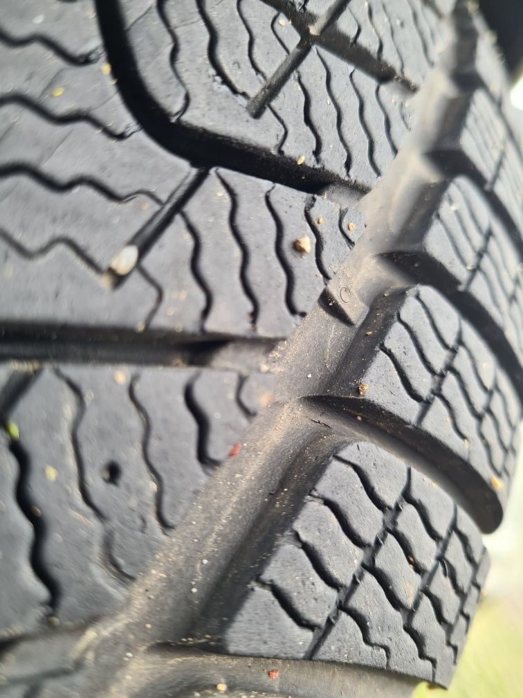 Anvelope iarna PIRELLI Sottozero 3, 235/45 R18 98V XL M+S 3PMSF TESLA