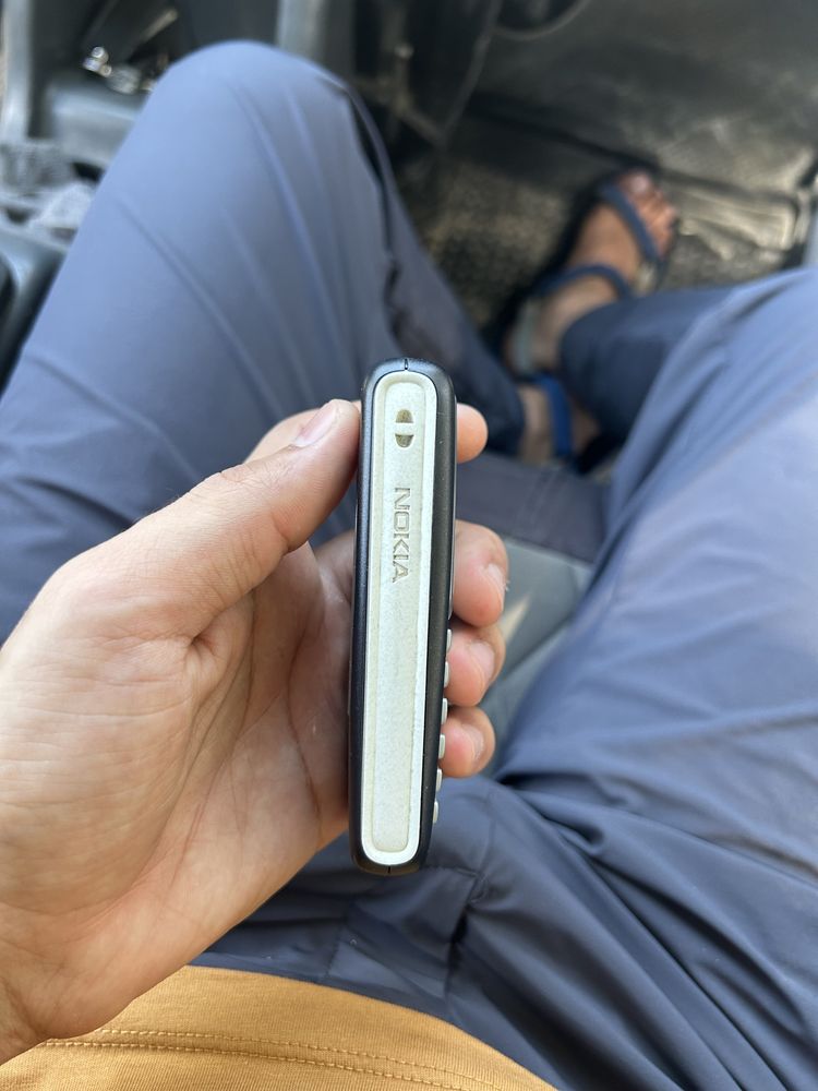 nokia 2100 sotiladi