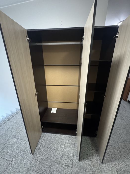 Гардероб с размери 182/117/50см