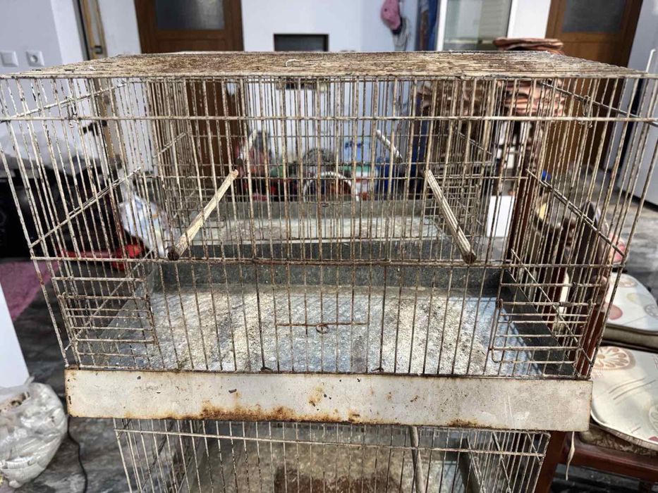 Продавам клетки за малки птици