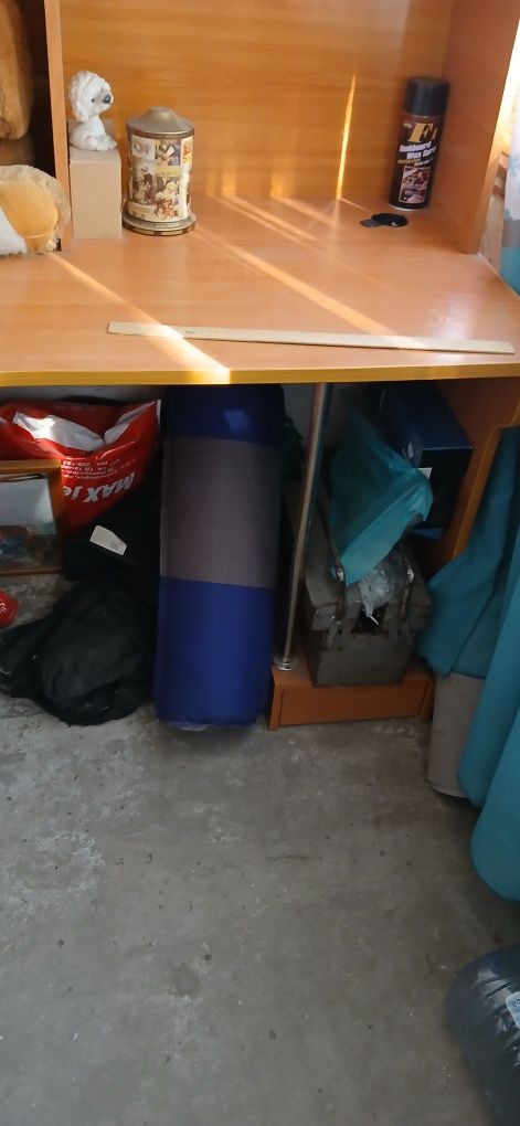 Продам стол компьютерный с ящиками
