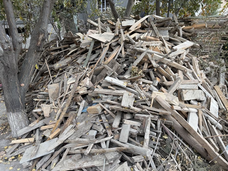 Утин, тахта, ёгоч сотилади