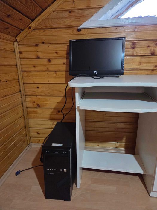 Unitate PC  cu proc I3, 500 hard si monitor LED 18,5 - 150 lei - AZI