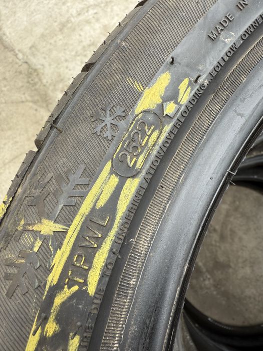 Set cauciucuri iarna aproape noi 245/40 R19 Davanti Wintoura +