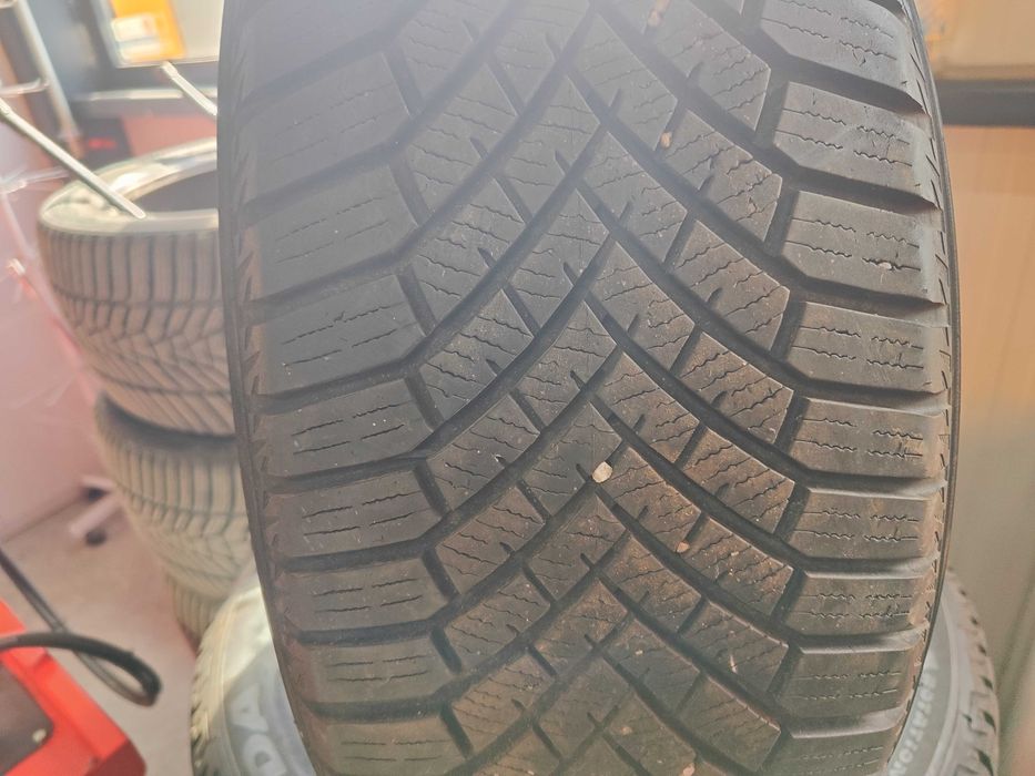 2бр.зимни гуми 215/55/17 Yokahama
