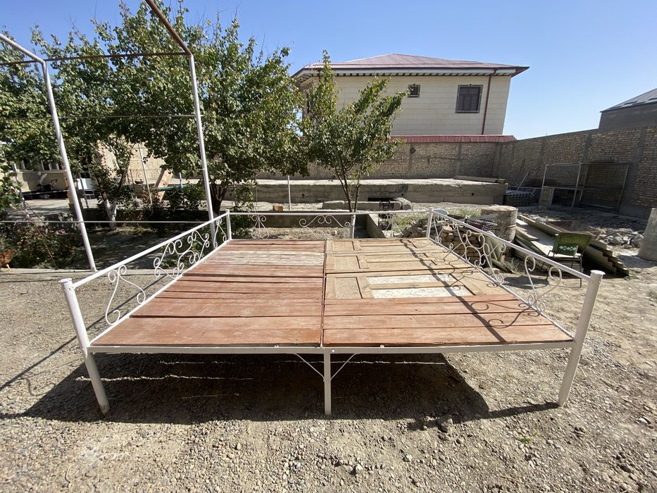 Тапчан , шефир , калама тарошалар сотилади