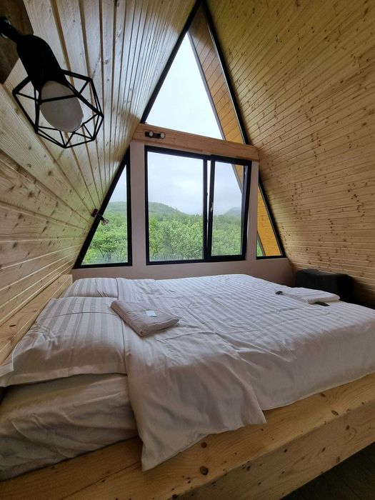 Casa, cabane A-Frame, foisoare si terase din structura de lemn