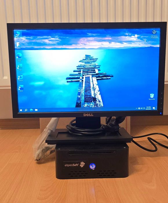 Mini PC Windows 10, SSD si 8GB RAM + Monitor 19 inci Dell