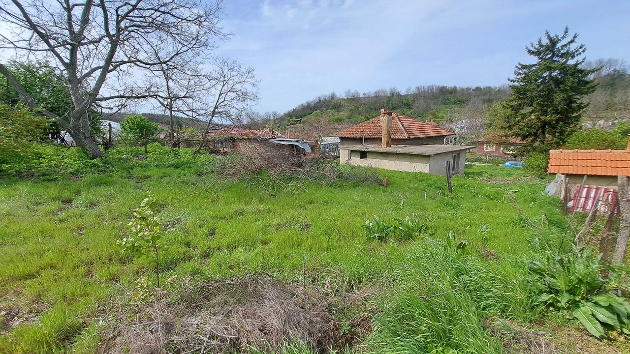 Продава се Къща в с. Калипетрово, Област Силистра - 105 кв.м за 340 €/кв.м - Снимка #1
