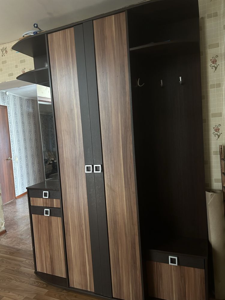 Поодам прихожку срочно