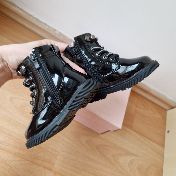 Ghete blana fetite, bebe, masura 21