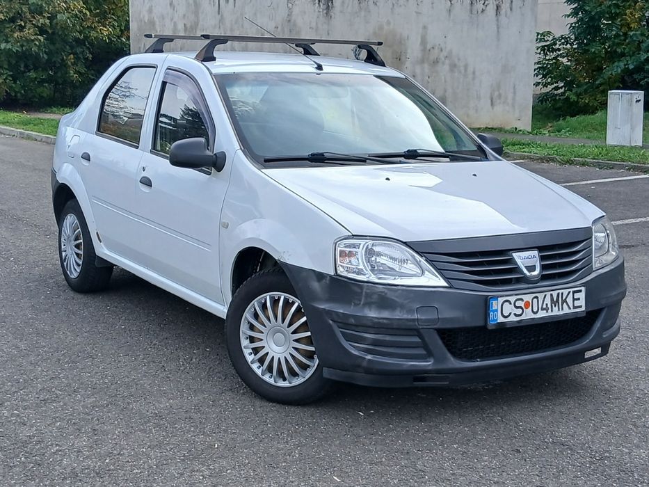 Vând sau schimb dacia Logan