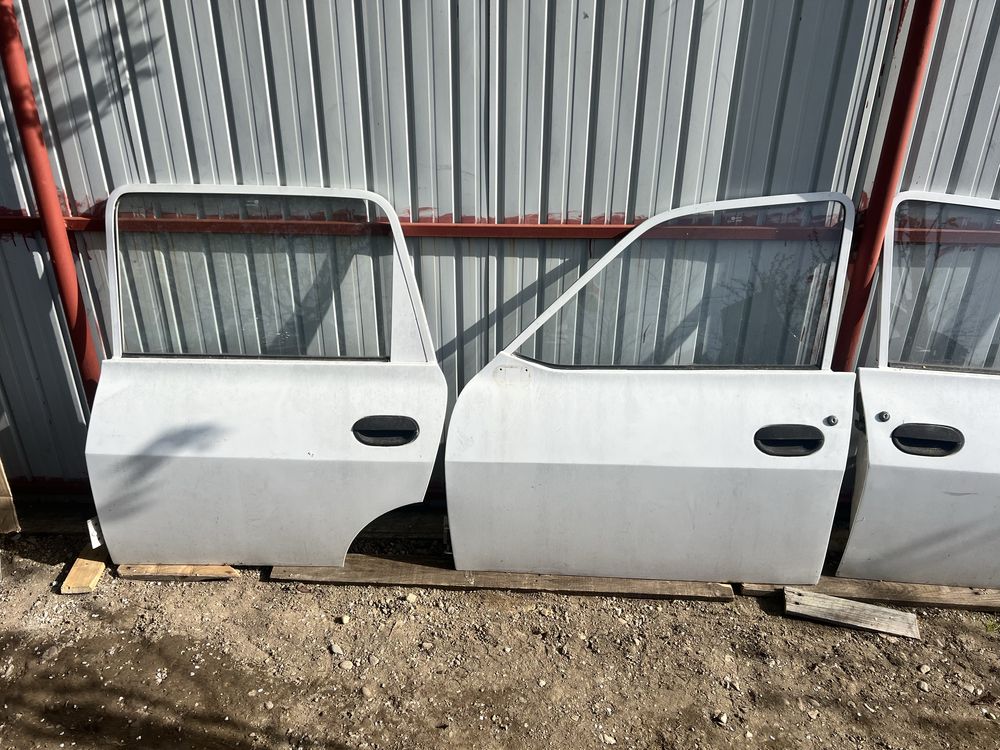 Vand usi fata/spate-obloane/capote/aripi Dacia Papuc/1300/1310